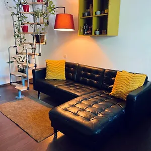  Apartment Garden